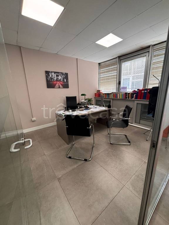 ufficio in affitto a Napoli in zona Vicaria