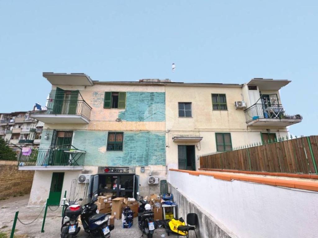 appartamento in affitto a Napoli in zona Bagnoli