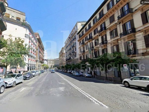 appartamento in affitto a Napoli in zona Porto