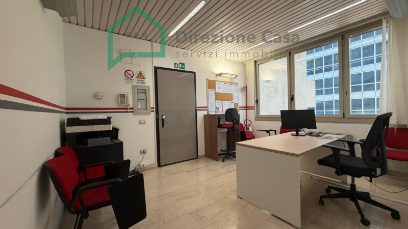 ufficio in affitto a Napoli in zona Vicaria