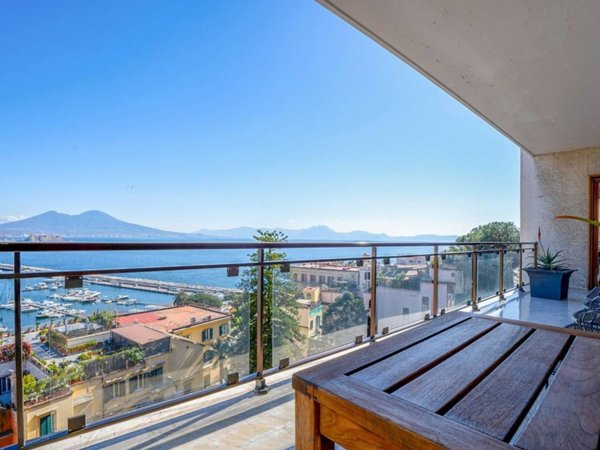 appartamento in affitto a Napoli in zona Posillipo