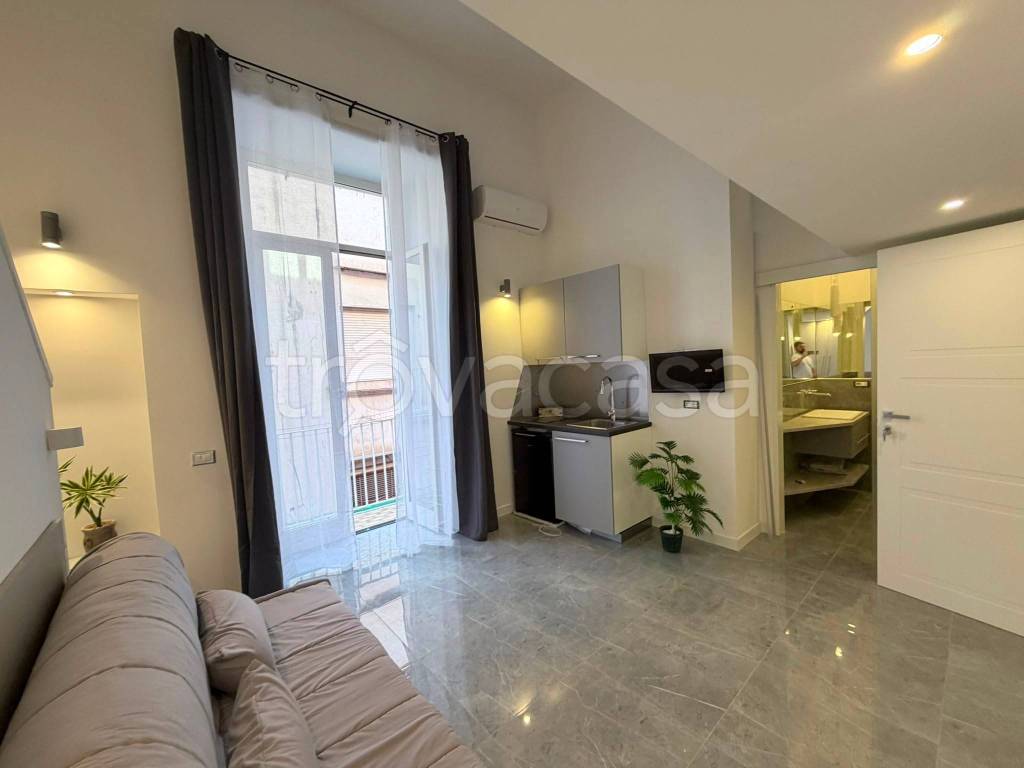 appartamento in affitto a Napoli in zona Montecalvario