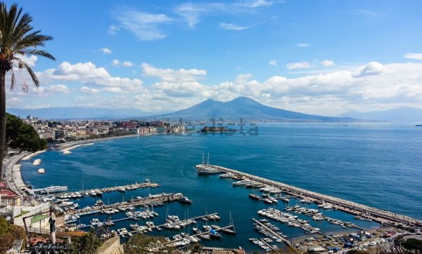appartamento in affitto a Napoli