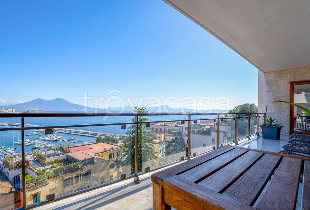 appartamento in affitto a Napoli in zona Posillipo