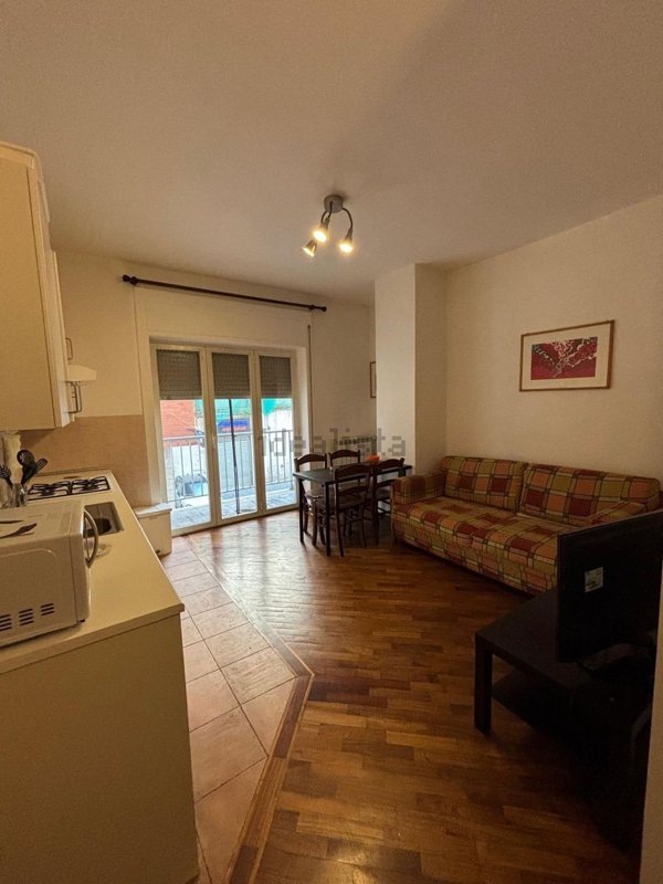 appartamento in affitto a Napoli in zona San Ferdinando