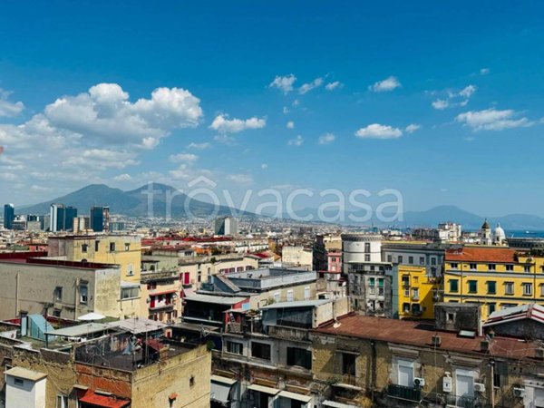 appartamento in affitto a Napoli in zona Stella