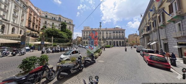appartamento in affitto a Napoli in zona Chiaia
