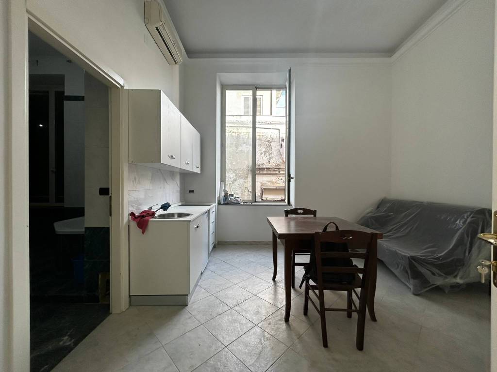 appartamento in affitto a Napoli in zona Montecalvario