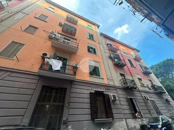 appartamento in affitto a Napoli in zona San Carlo all'Arena