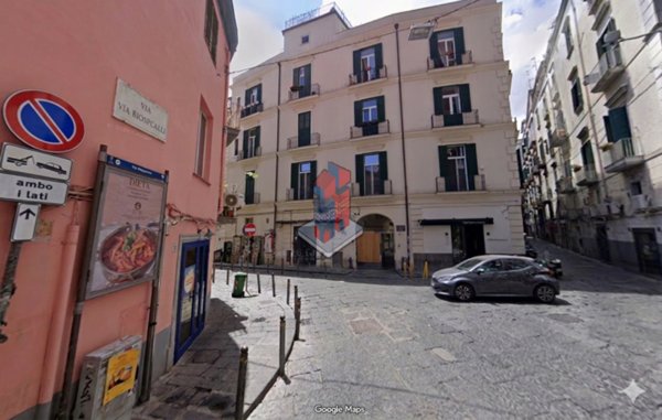 appartamento in affitto a Napoli in zona Chiaia