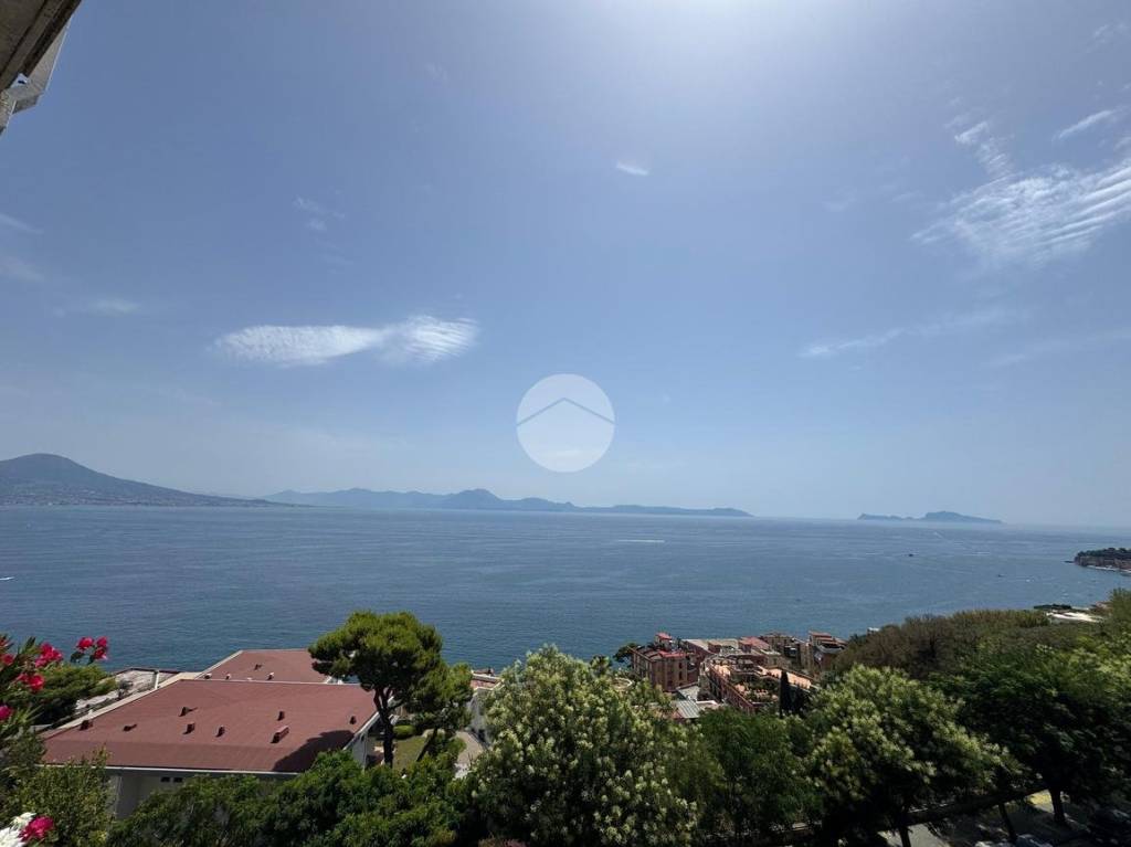 appartamento in affitto a Napoli in zona Posillipo