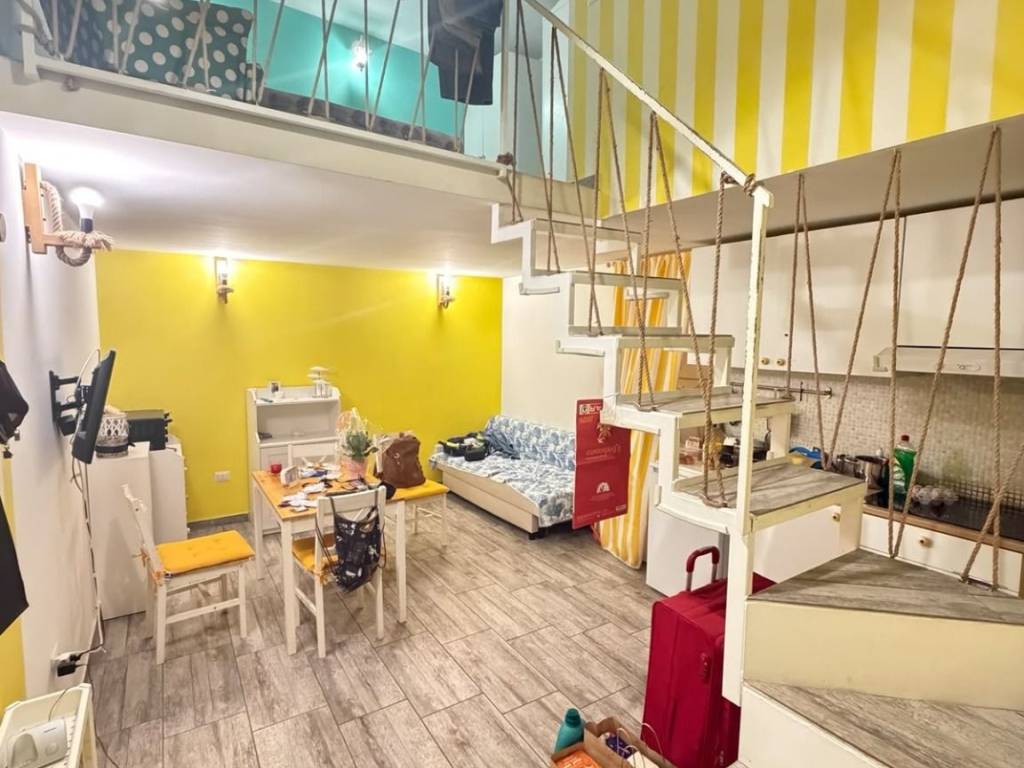 appartamento in affitto a Napoli