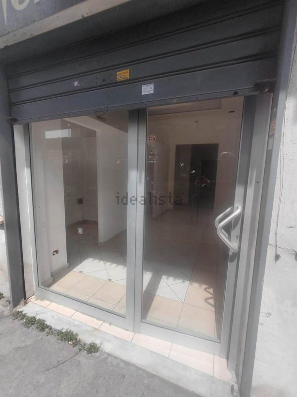 locale commerciale in affitto a Napoli in zona Pianura