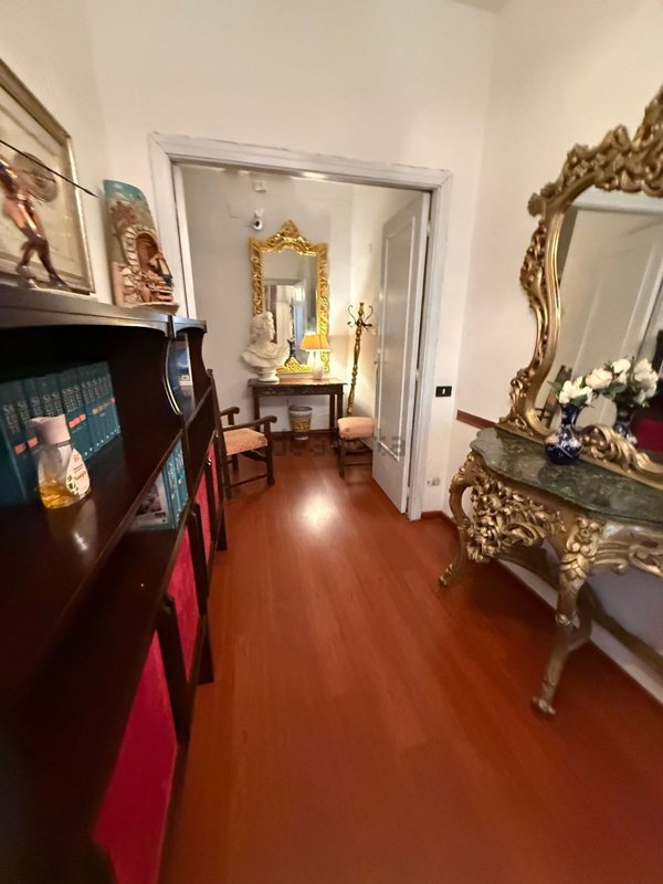 appartamento in affitto a Napoli in zona San Lorenzo