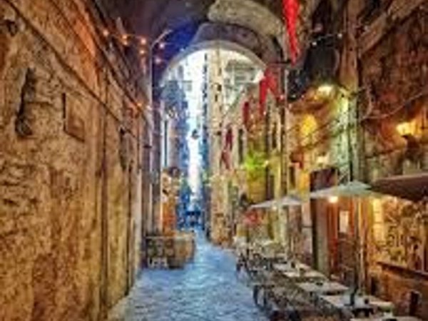 appartamento in affitto a Napoli in zona Centro Antico