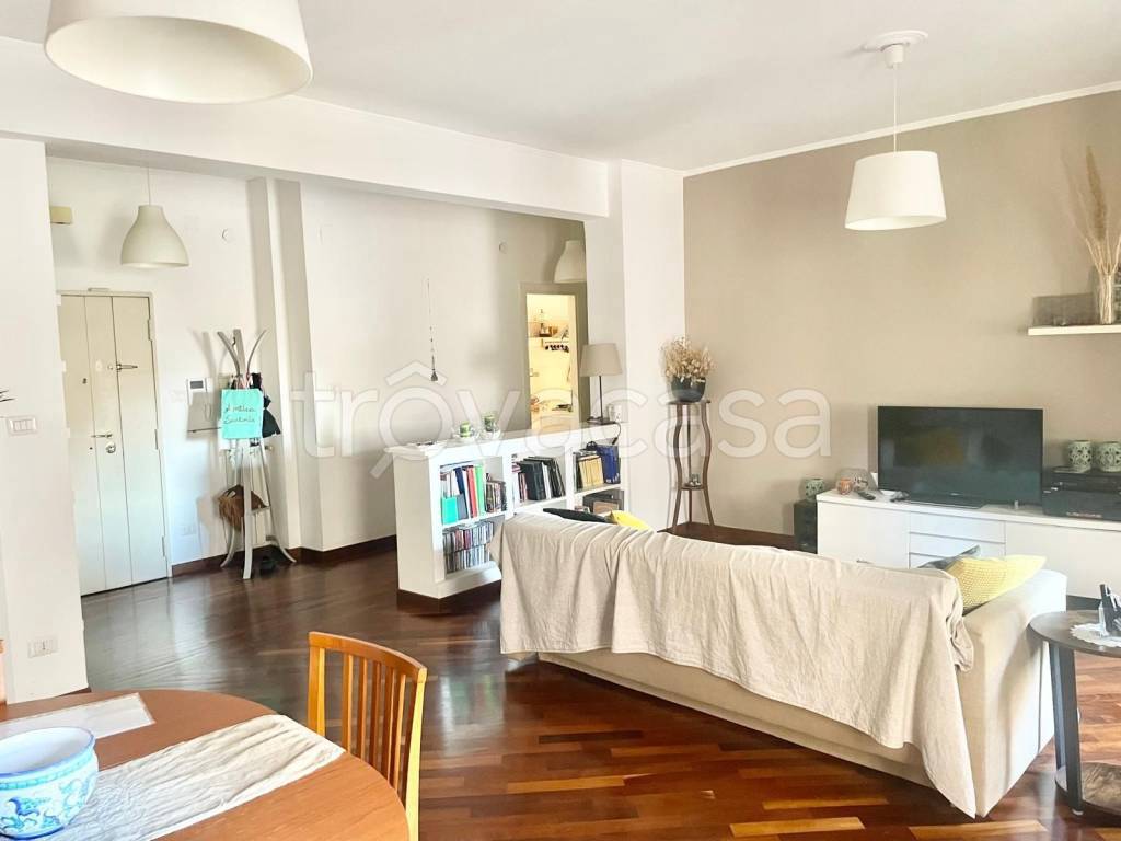 appartamento in affitto a Napoli