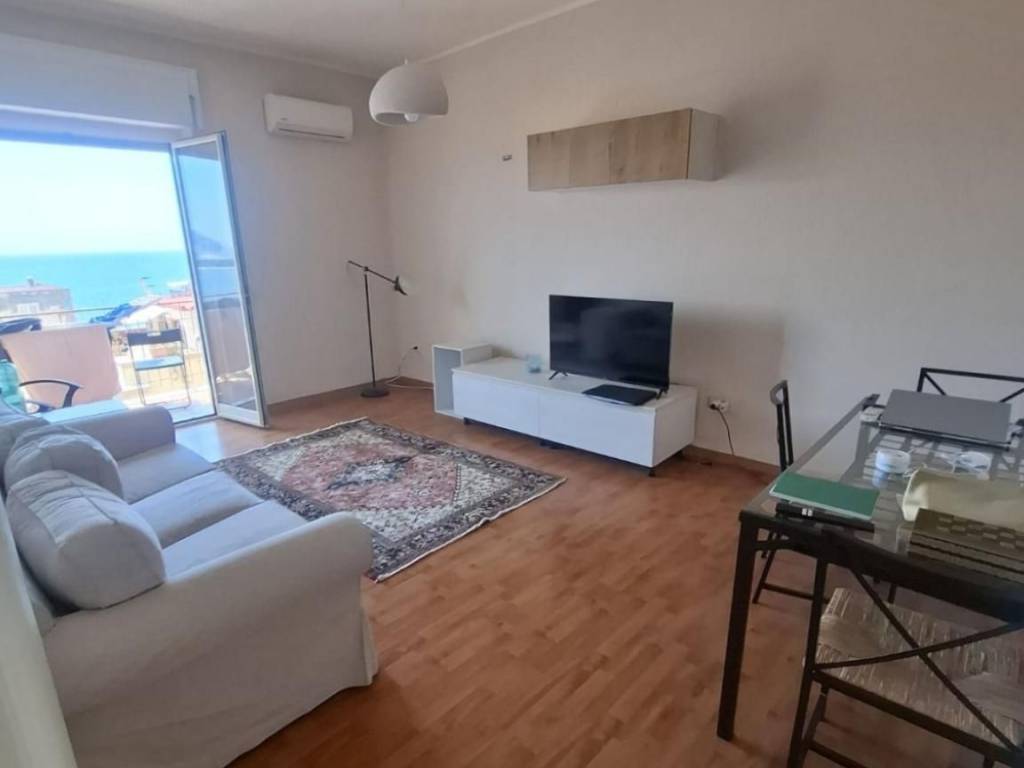 appartamento in affitto a Napoli in zona Bagnoli