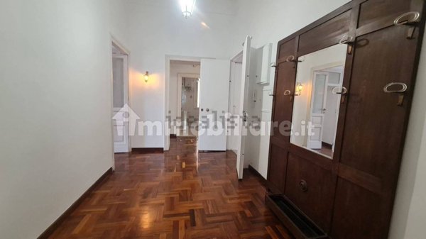 appartamento in affitto a Napoli in zona Chiaia