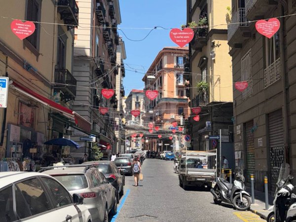negozio in affitto a Napoli in zona Pendino / San Giuseppe