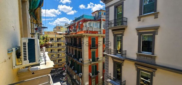 appartamento in affitto a Napoli in zona Porto