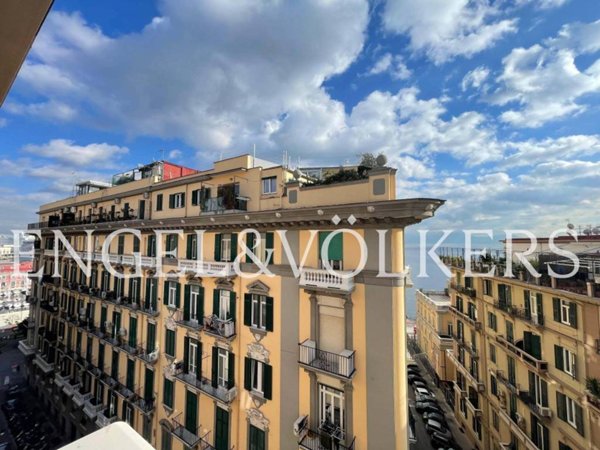 appartamento in affitto a Napoli in zona Chiaia