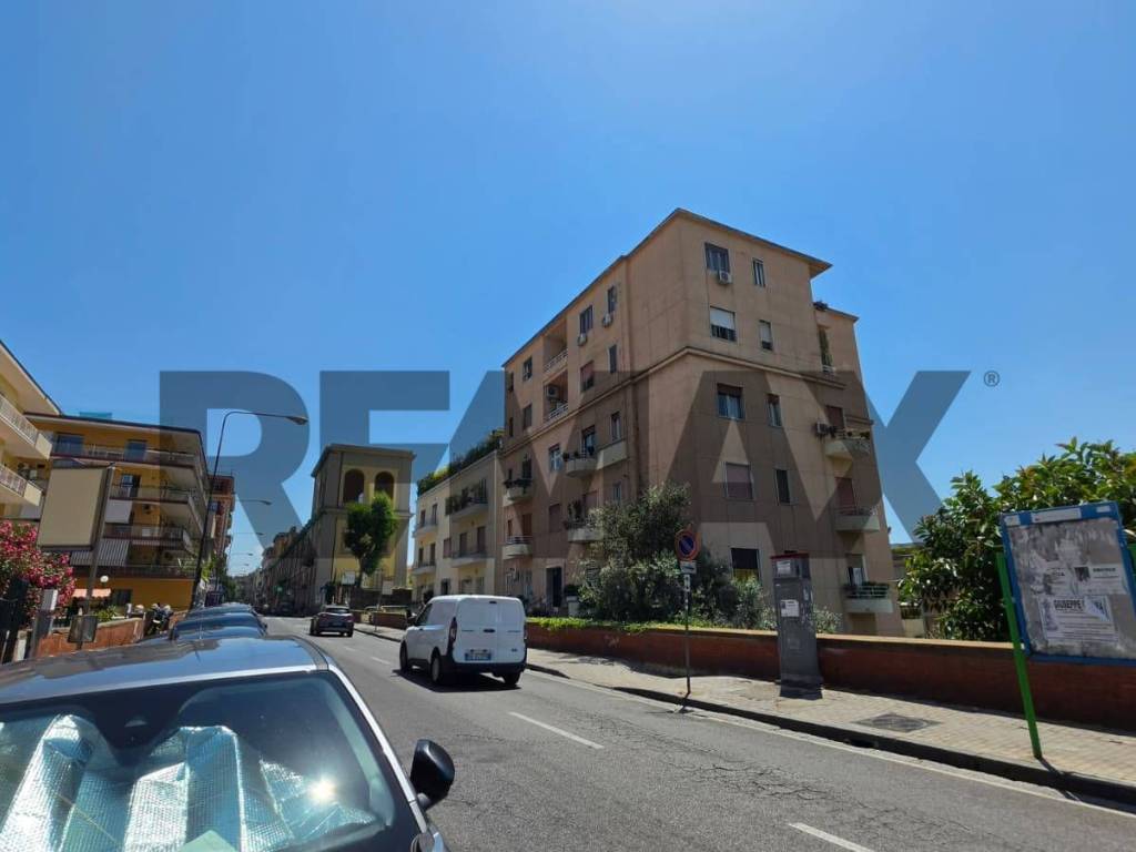 appartamento in affitto a Napoli in zona Chiaia