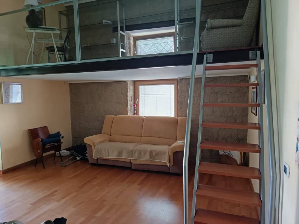 appartamento in affitto a Napoli in zona Arenella