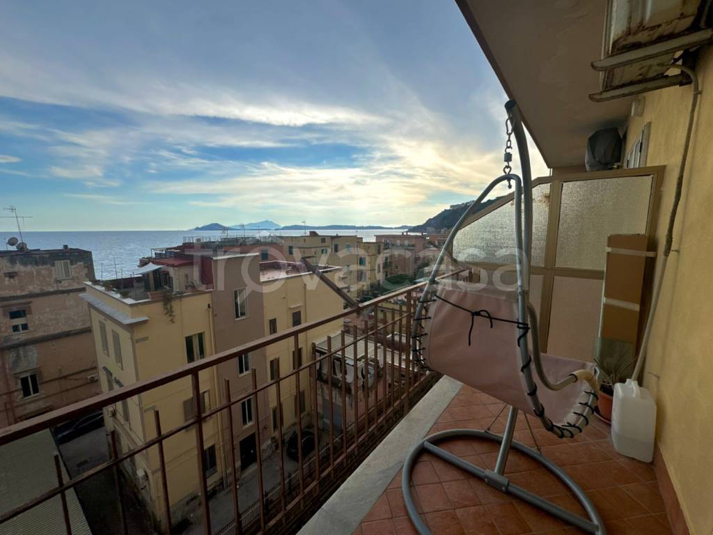 appartamento in affitto a Napoli in zona Bagnoli