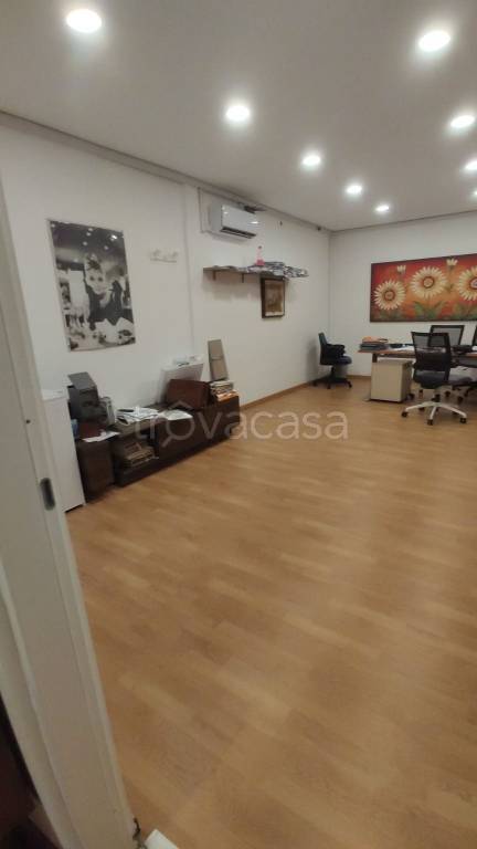 ufficio in affitto a Napoli in zona Capodimonte / Colli Aminei