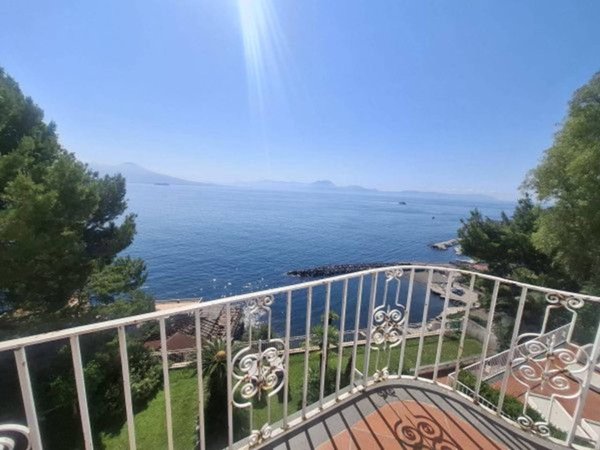 appartamento in affitto a Napoli in zona Posillipo