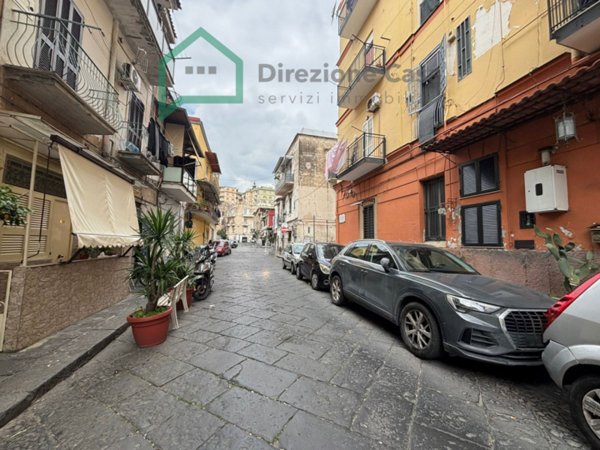 negozio in affitto a Napoli in zona Pendino / San Giuseppe