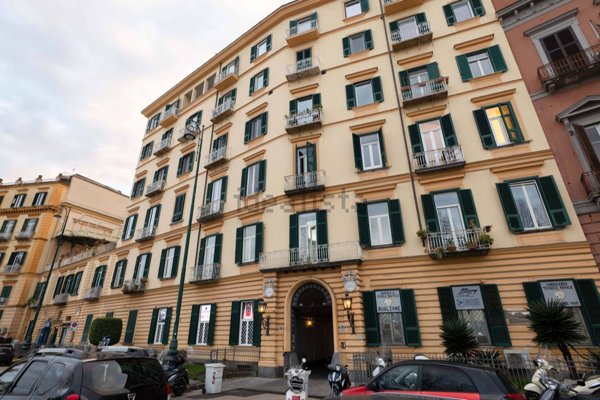 appartamento in affitto a Napoli in zona Chiaia