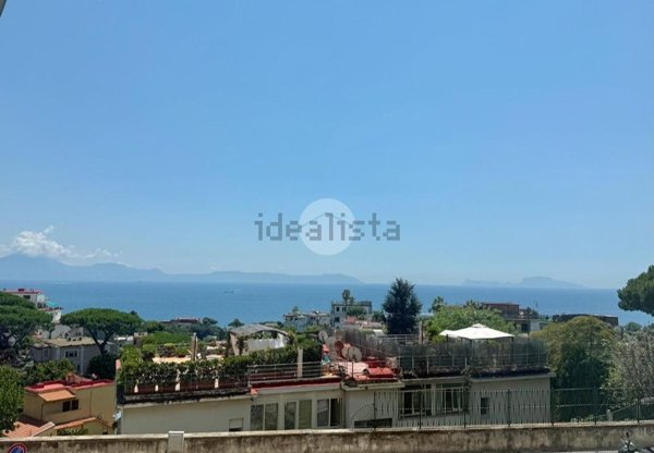 appartamento in affitto a Napoli in zona Posillipo