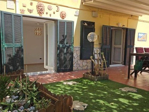 appartamento in affitto a Napoli in zona Fuorigrotta