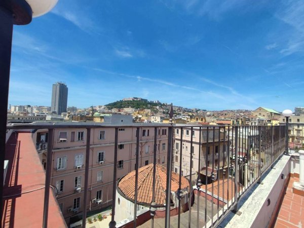 appartamento in affitto a Napoli in zona Stella
