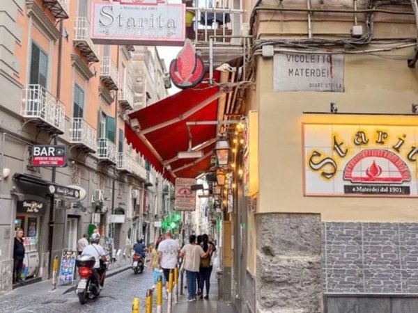 appartamento in affitto a Napoli in zona Stella