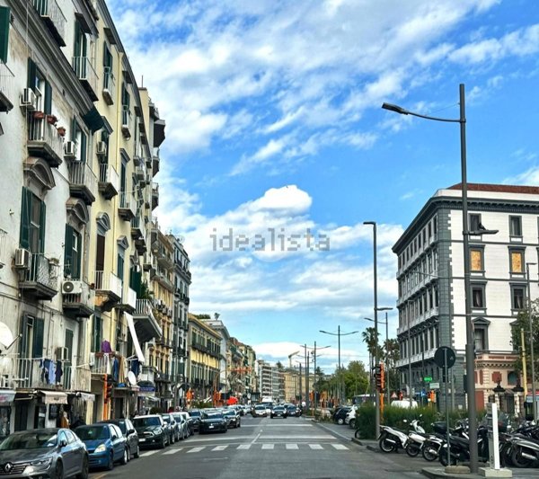 appartamento in affitto a Napoli in zona Chiaia