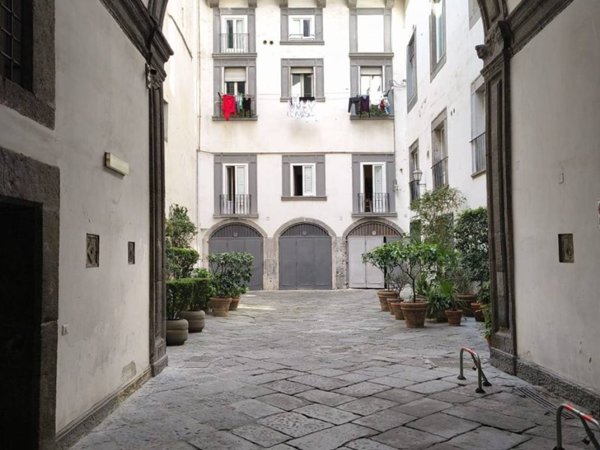 appartamento in affitto a Napoli in zona Centro Antico