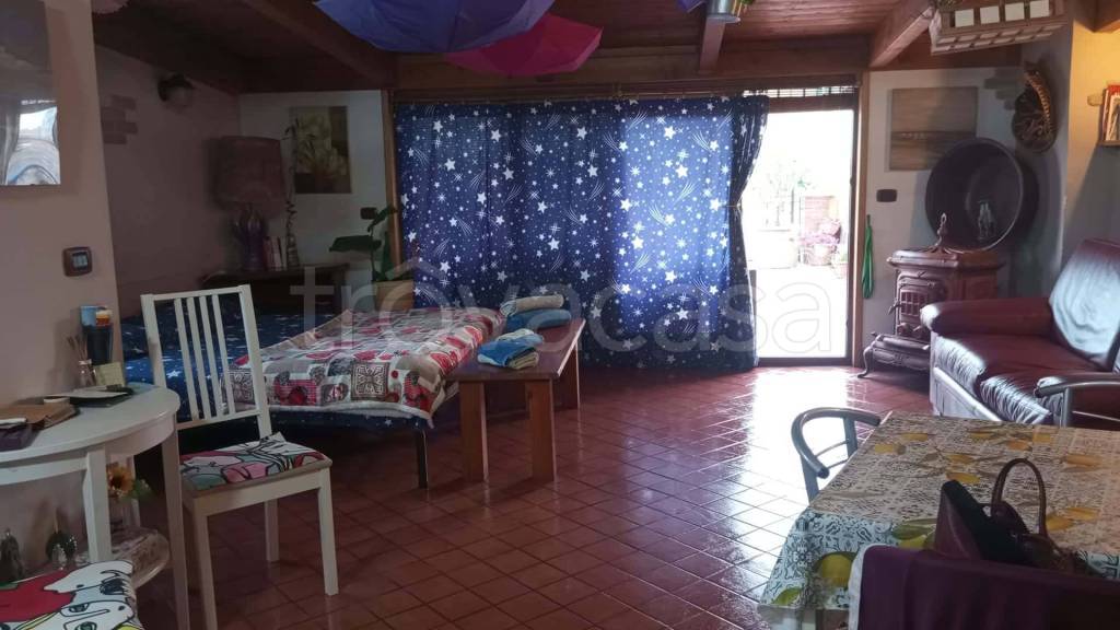 appartamento in affitto a Napoli in zona Centro Antico