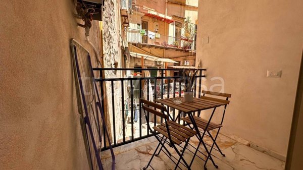 appartamento in affitto a Napoli in zona Chiaia