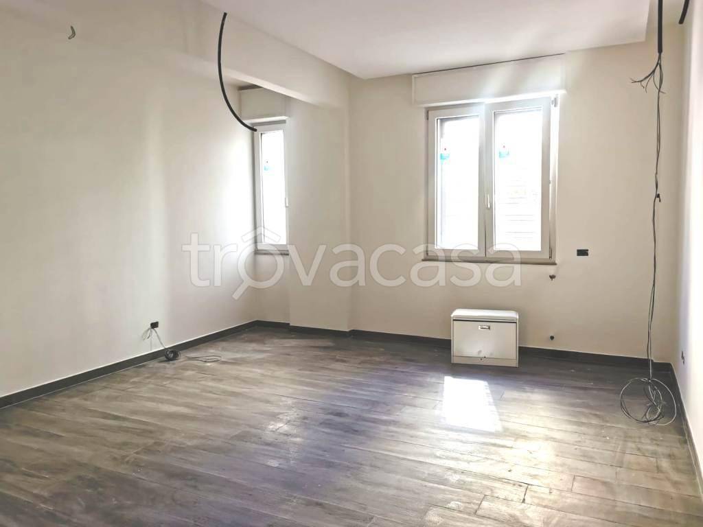 appartamento in affitto a Napoli in zona Stella