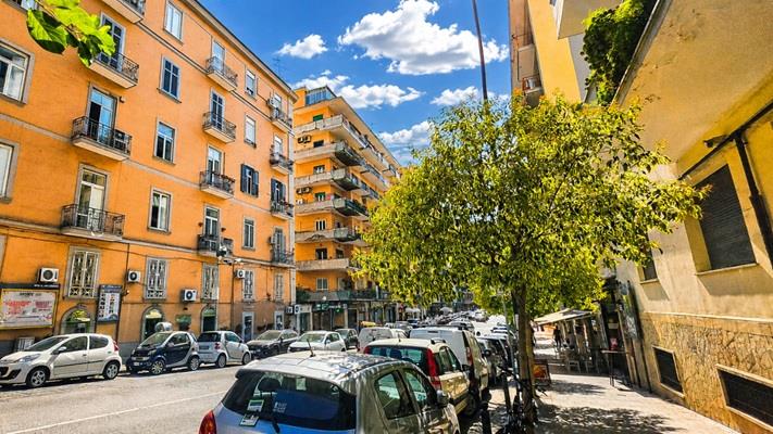 ufficio in affitto a Napoli in zona Vomero