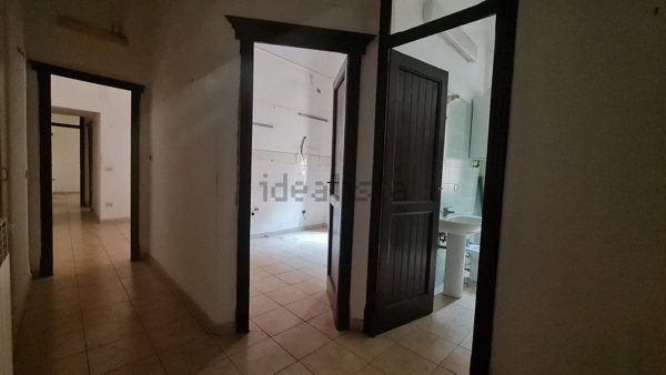 ufficio in affitto a Napoli in zona Chiaia