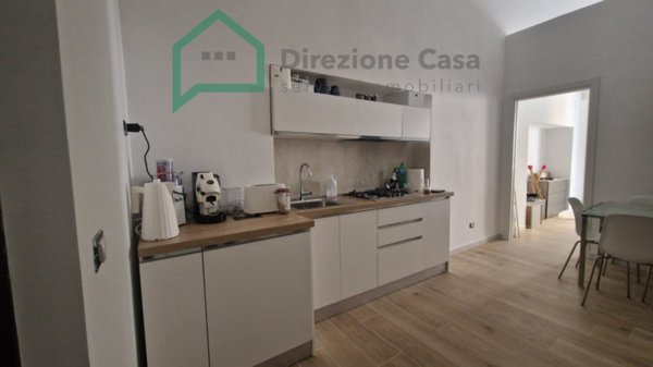 appartamento in affitto a Napoli in zona San Carlo all'Arena
