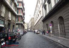 negozio in affitto a Napoli
