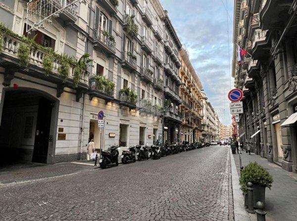 appartamento in affitto a Napoli in zona Chiaia