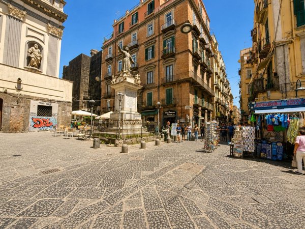 appartamento in affitto a Napoli in zona San Lorenzo