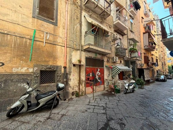 appartamento in affitto a Napoli in zona Montecalvario