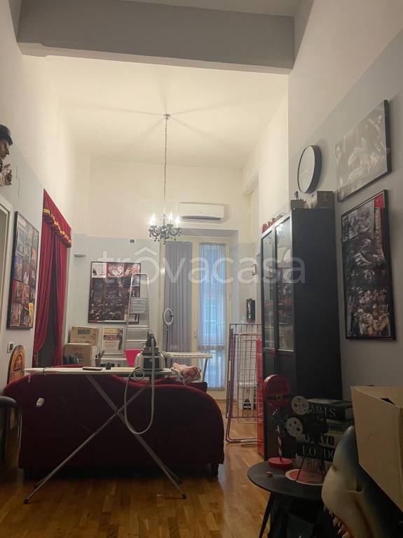 appartamento in affitto a Napoli in zona Chiaia