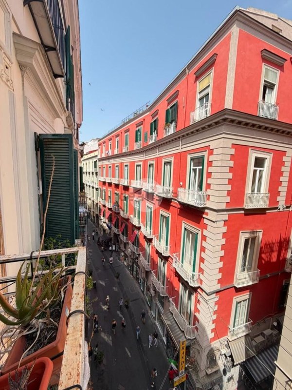 appartamento in affitto a Napoli in zona San Ferdinando